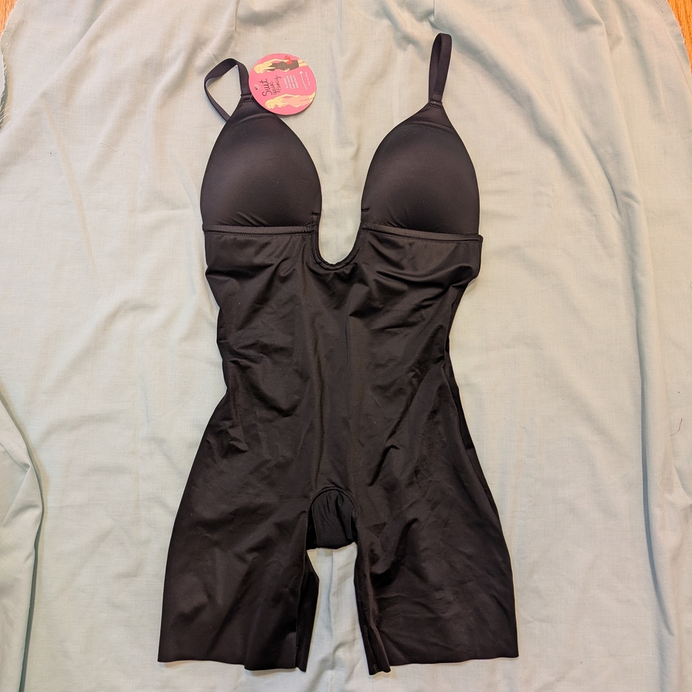 NWT SPANX Suit Your Fancy Bodysuit